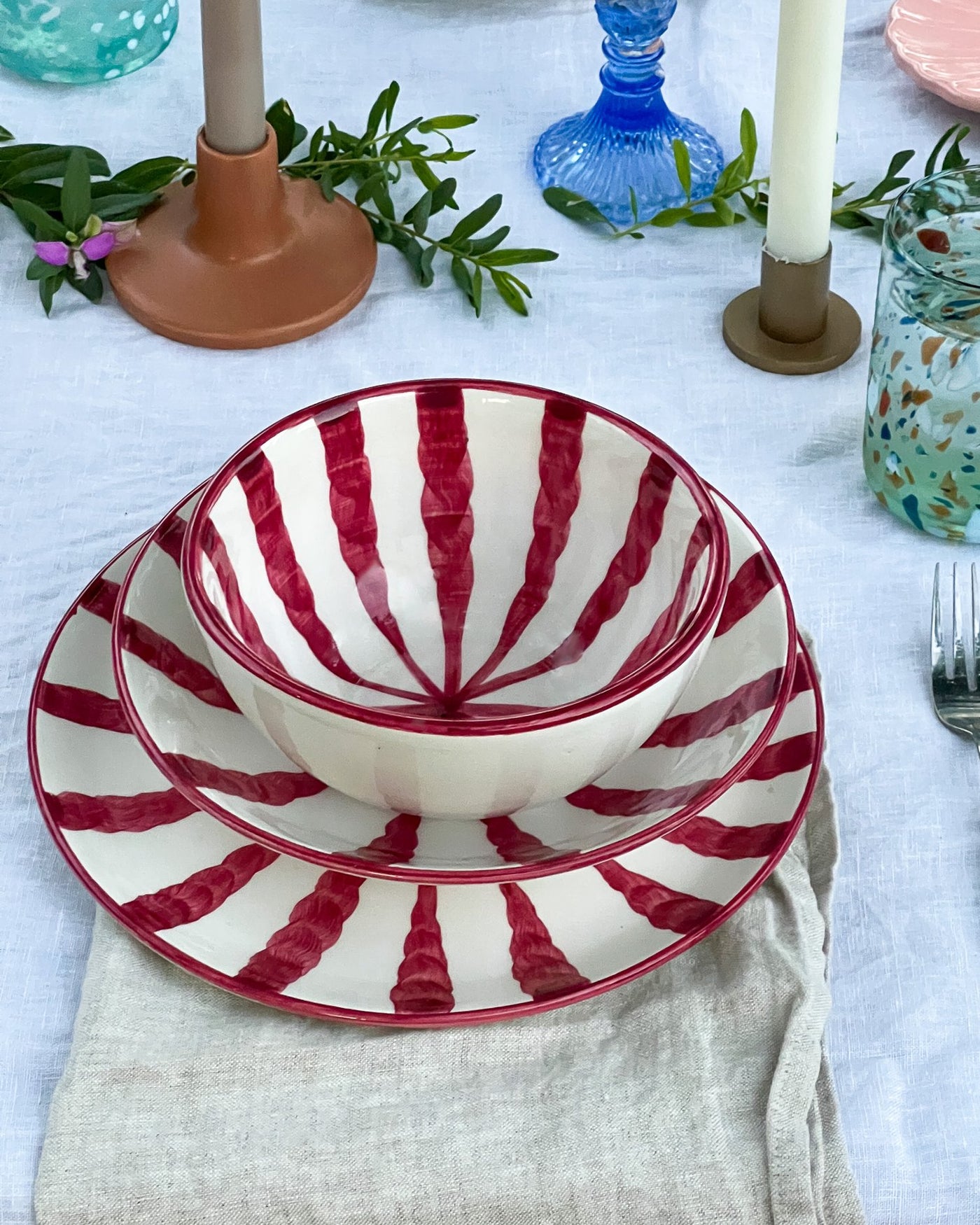 Woven Rosa Handpainted Wave Dinner Plate Grenadine - Radical Living