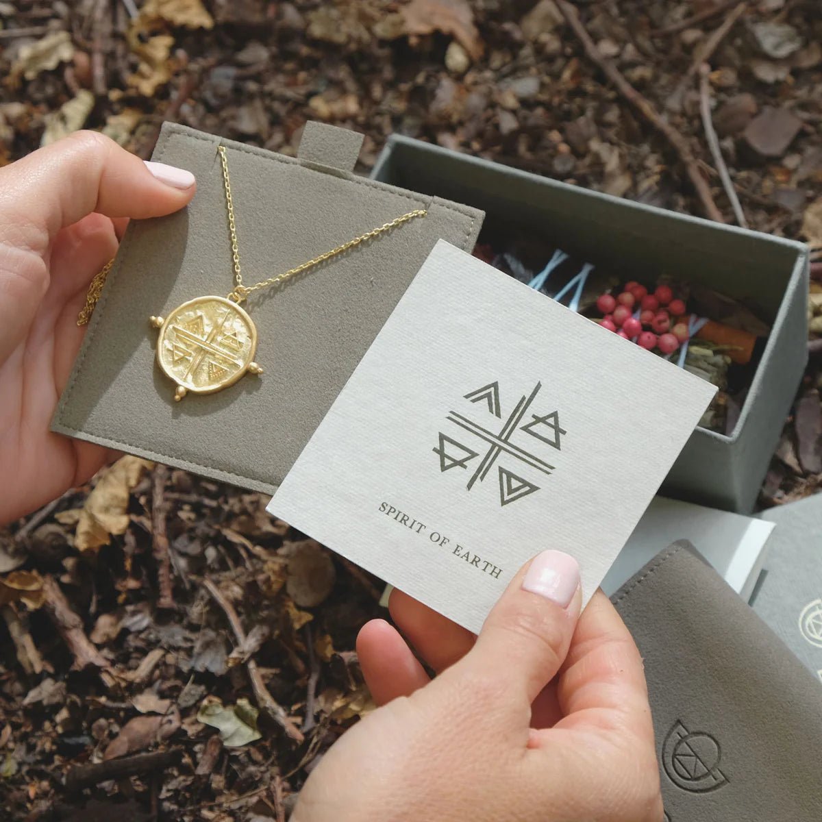 Lore Spirit of Earth Ritual Kit - Incense Holders & More – Radical Living