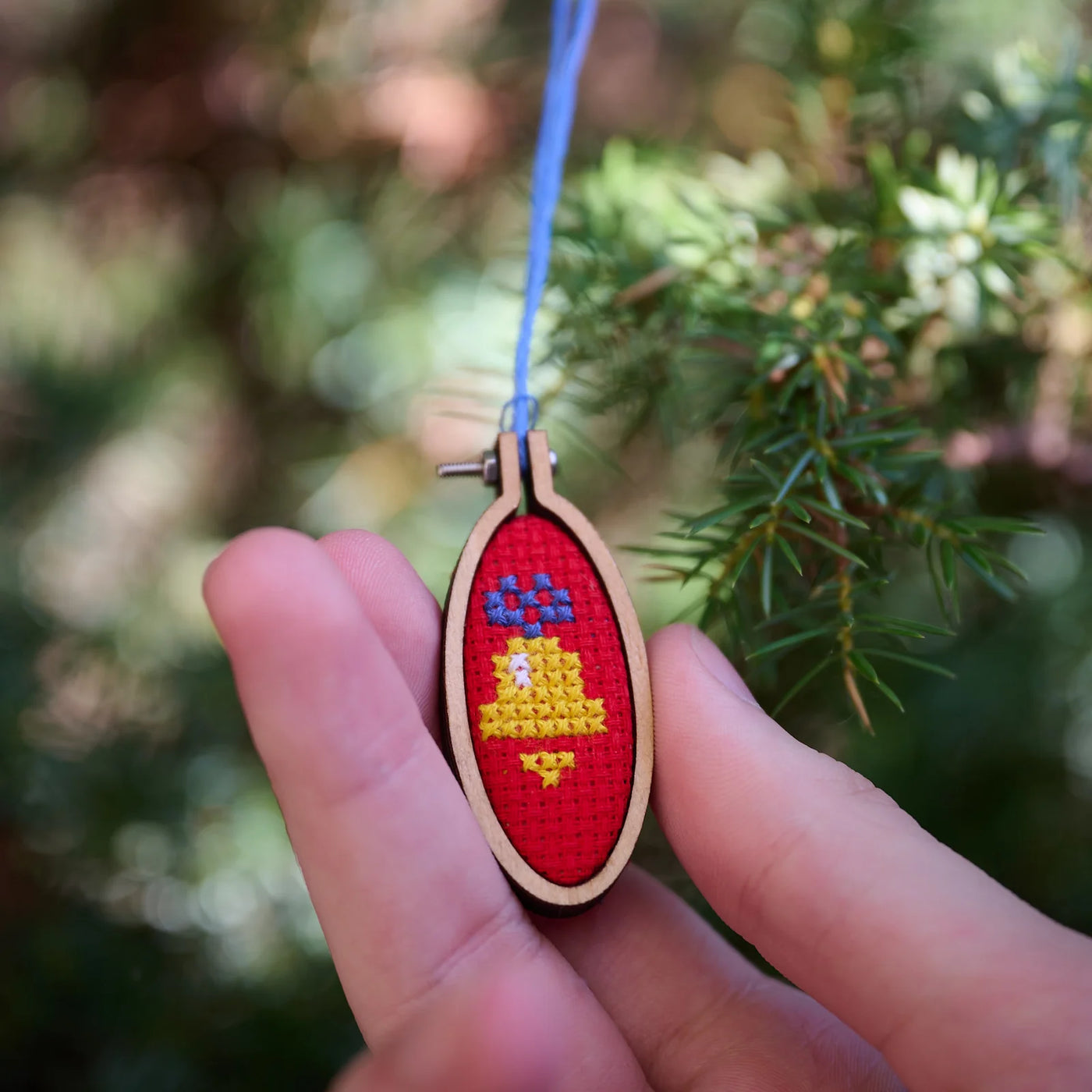 Marvling Bros LTD Make Your Own Christmas Bauble Noel Cross Stitch Kit