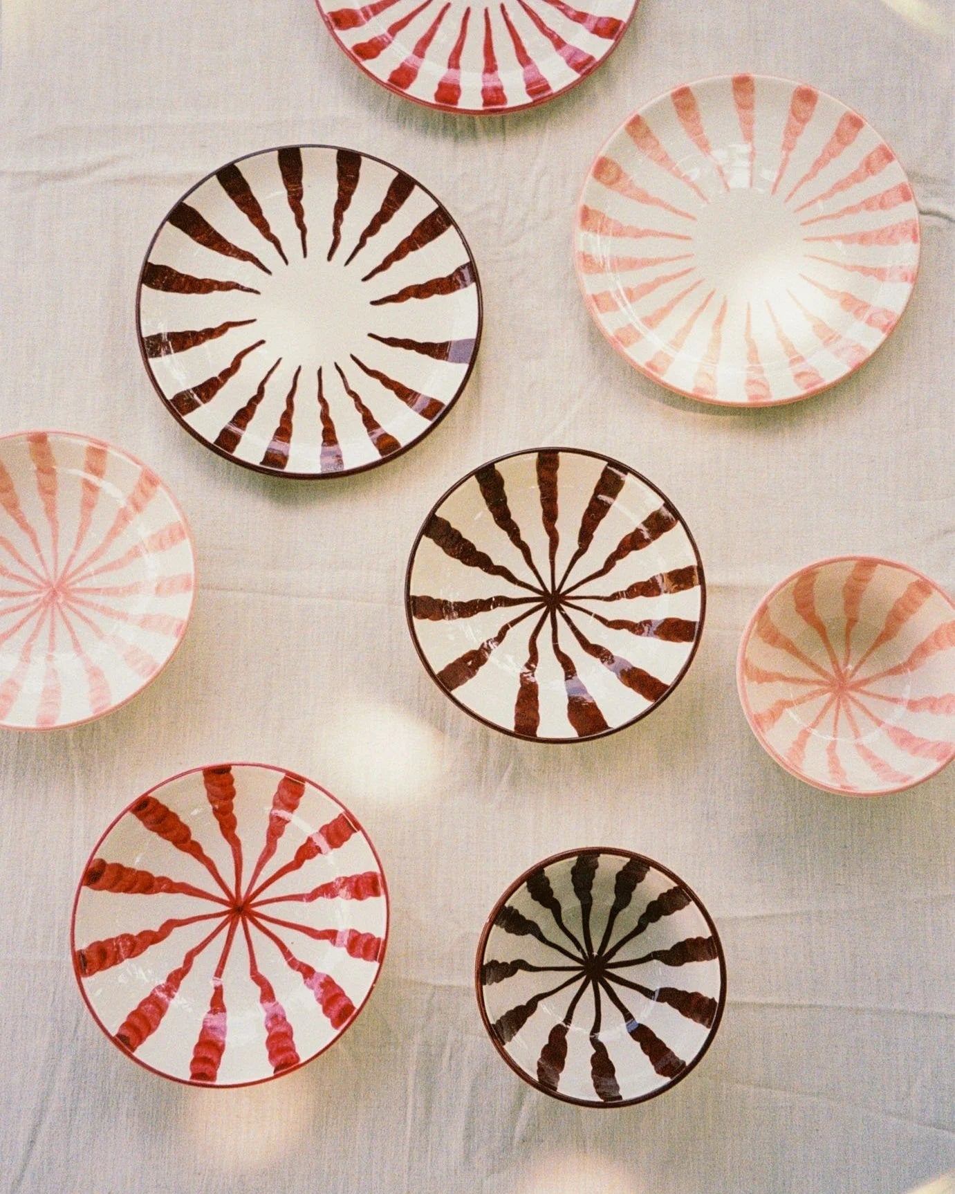 Woven Rosa  Hand-painted Wave Dinner Plate, Blush